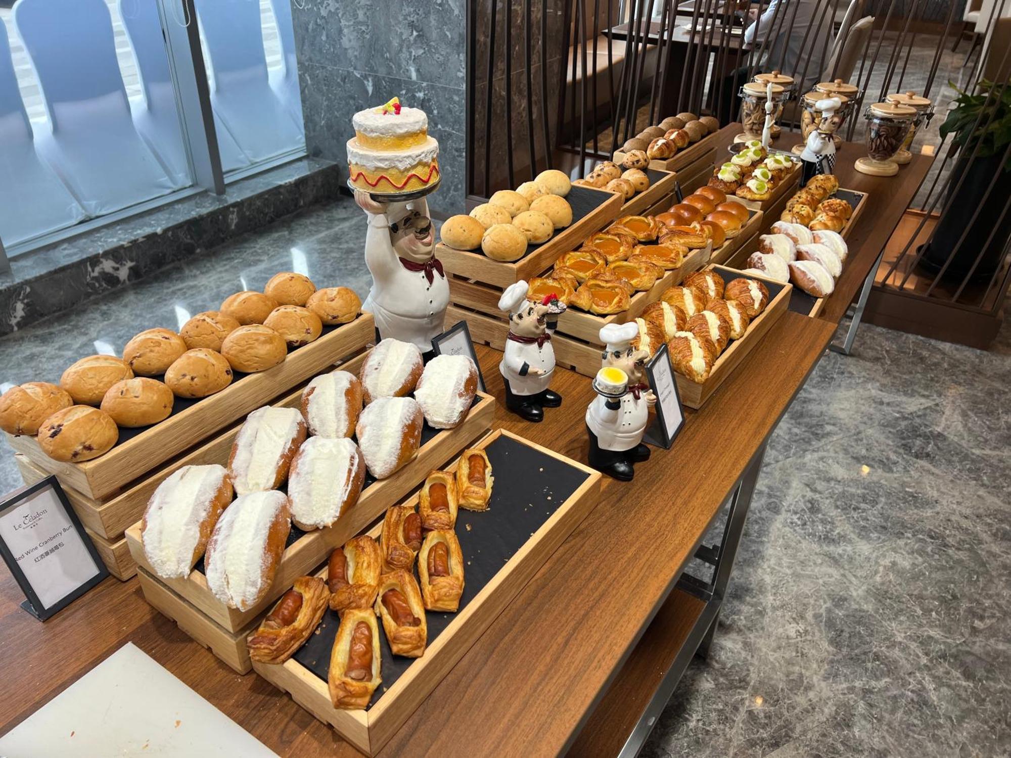 Grand Barony Qingdao Airport Hotel Экстерьер фото
