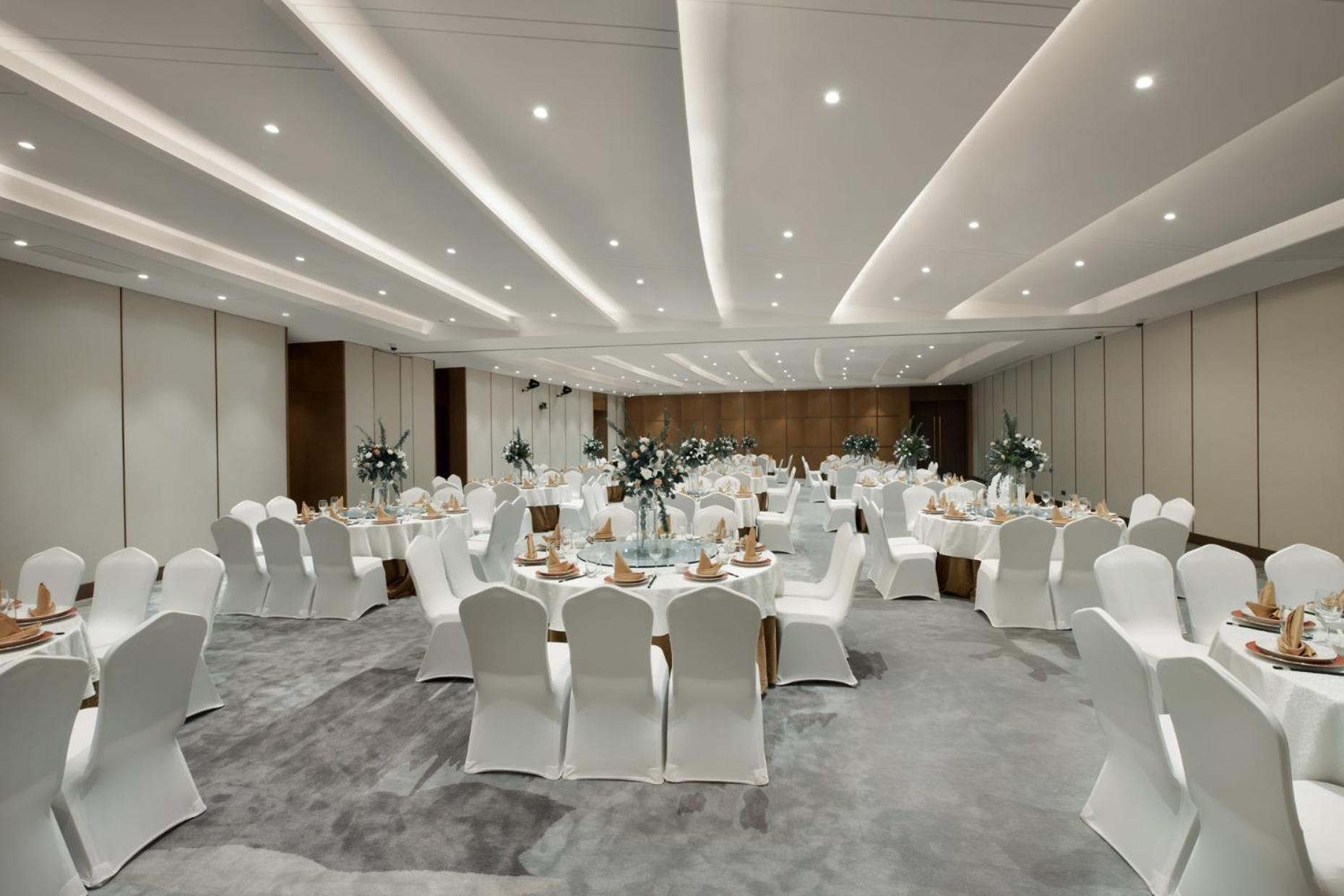 Grand Barony Qingdao Airport Hotel Экстерьер фото
